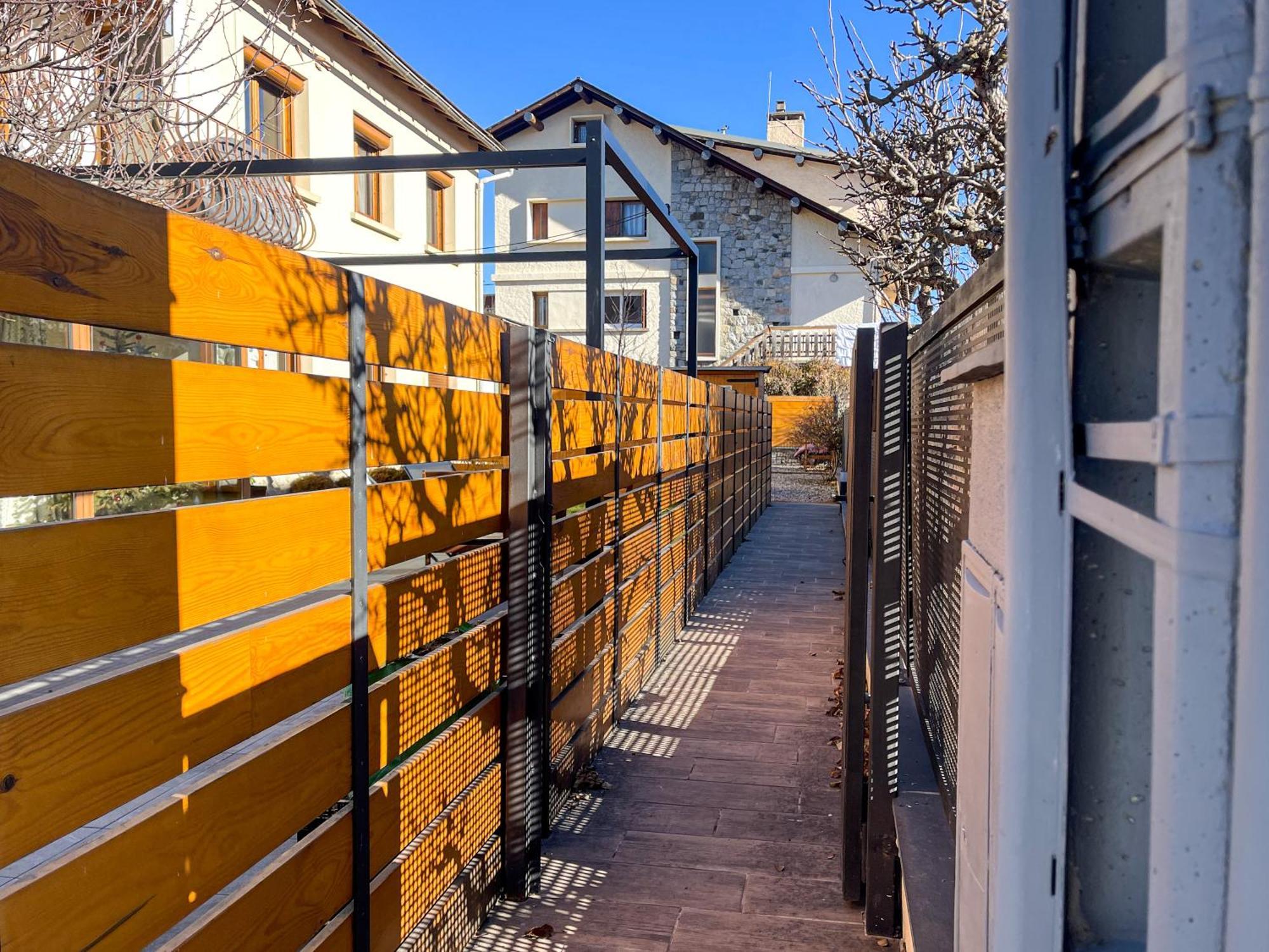Bonita Casa. Gran Jardin. Con Wifi. Villa Бур-Мадам Екстериор снимка